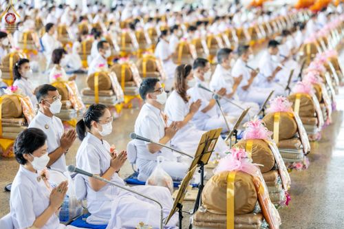 ภาพ No.66452:พิธีถวายอุปกรณ์เครื่องกันหนาว แด่คณะพระภิกษุ สามเณร วัดพระธรรมกาย วันเสาร์ที่ 10 ธันวาคม พ.ศ. 2565 ณ สภาธรรมกายสากล วัดพระธรรมกาย จ.ปทุมธานี