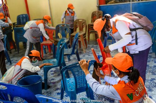 ภาพ No.69179:พระธรรมยาตรา ปฏิบัติศาสนกิจ ทำนุบำรุงศาสนสถาน, สวดธรรมจักร, ปฏิบัติธรรม ร่วมกับชุมชน,นักเรียนเด็กดีวีสตาร์ และร่วมพิธีทอดผ้าป่าบำรุงศาสนสถาน ในโครงการธรรมยาตรากตัญญูบูชา มหาปูชนียาจารย์ พระมงคลเทพมุนี(สด จนฺทสโร) พระผู้ปราบมาร อนุสรณ์สถาน 7 แห่ง ปีที่ 11
