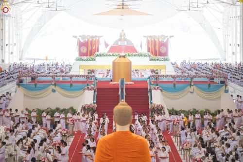 ภาพ No.345628:วันพฤหัสบดีที่ 27 สิงหาคม พ.ศ.2569 พิธีทอดผ้าป่าเพื่อถวายอุปกรณ์สื่อโสตทัศน์ อาคาร 82 ปี หลวงพ่อธัมมชโย พิธีทอดผ้าป่าสมทบกฐินวัดพระธรรมกาย และสมทบกฐิน 30,000 กว่าวัดทั่วไทย ครั้งที่ 1 ประจำปี พุทธศักราช 2569 ณ วัดพระธรรมกาย ปทุมธานี