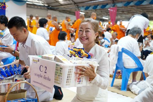 ภาพ No.82253:พิธีตักบาตรพระ 1,000 รูป ปีที่ 8 วันเสาร์ที่ 10 มิถุนายน 2566 ณ ธุดงคสถานล้านนา อ.สันทราย จ.เชียงใหม่