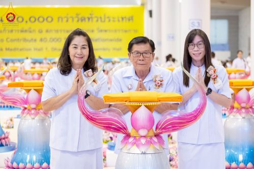 ภาพ No.215478:วันอาทิตย์ต้นเดือนที่ 6 เมษายน พ.ศ. 2568 ขบวนอัญเชิญผ้าป่าสมทบ มหาสังฆทาน 40,000 กว่าวัดทั่วประเทศ ณ สภาธรรมกายสากล วัดพระธรรมกาย