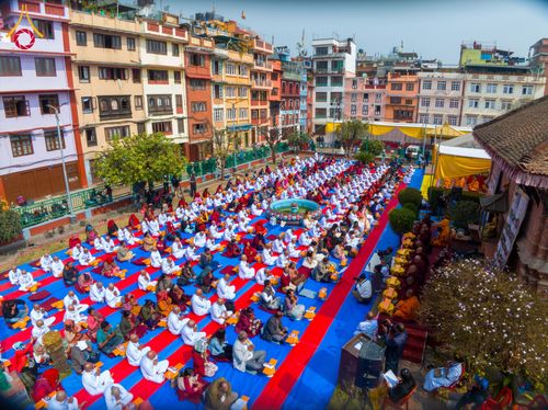 ภาพ No.129800:พิธีตัดปอยผมและแห่นาคธรรมทายาท ในโครงการบรรพชา 1,250 รูป ณ แดนประสูติ สวนลุมพินี ประเทศเนปาล วันที่ 2 มีนาคม พ.ศ. 2567