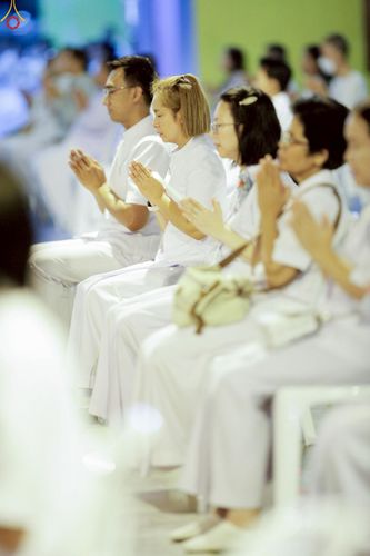 ภาพ No.244298:วันที่ 7 กันยายน พ.ศ. 2568 พิธีจุดประทีป วันครูผู้ค้นพบวิชชาธรรมกาย ณ ลานธรรมฯ และวิหารคด วัดพระธรรมกาย