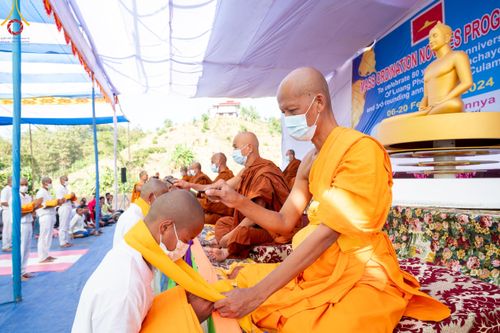 ภาพ No.130367:Photo Story ปฐมบรรพชาชาวพุทธมาร์มา Episode 3/5 วันที่ 9 กุมภาพันธ์ พ.ศ. 2567 ในโครงการบรรพชาสามเณร ครั้งแรกของชาวพุทธมาร์มา บังกลาเทศ ณ วัดธัมจักร อรัญกุฏิ เมืองรัมการ์ คาร์กาชารี บังกลาเทศ