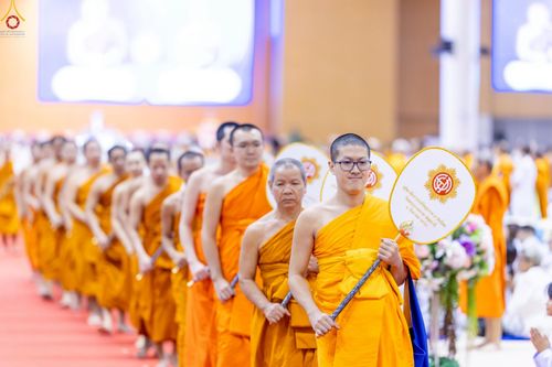 ภาพ No.236436:วันที่ 3 สิงหาคม พ.ศ. 2568 พิธีถวายมหาสังฆทานคณะสงฆ์ 2,000 กว่าวัดทั่วประเทศ ปีที่ 25 , พิธีถวายไทยธรรมคณะสงฆ์ 323 วัด 4 จังหวัดชายแดนภาคใต้ ณ วัดพระธรรมกาย