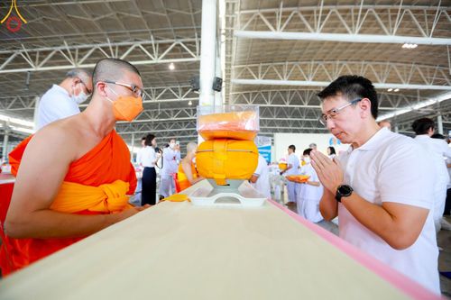 ภาพ No.131679:พิธีร่วมบุญบรรพชาสามเณร 5,000 รูป ณ บ้านแก้วเรือนทองคุณยาย สภาธรรมกายสากล วัดพระธรรมกาย วันเสาร์ที่ 23 มีนาคม พ.ศ. 2567