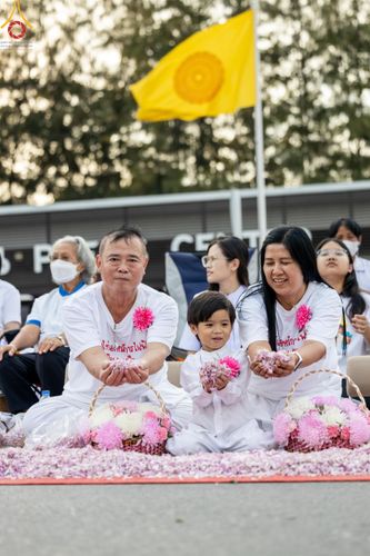 ภาพ No.120104:พิธีต้อนรับพระธรรมยาตรา ในโครงการธรรมยาตรา กตัญญูบูชา มหาปูชนียาจารย์ พระมงคลเทพมุนี(สด จนฺทสโร) พระผู้ปราบมาร อนุสรณ์สถาน 7 แห่ง ปีที่ 12 วันที่ 28 มกราคม พ.ศ. 2567 ณ วัดพระธรรมกาย จ.ปทุมธานี