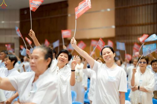 ภาพ No.242329:วันที่ ๒๙ - ๓๑ สิงหาคม พ.ศ. ๒๕๖๘ สัมมนารวมใจผู้นำบุญ บูชาธรรม ๘๑ ปี  หลวงพ่อธัมมชโย รุ่นที่ ๒ กฐินสามัคคีทั่วไทย ๓๐,๐๐๐ วัด โครงการอุปสมบทบูชาธรรมมหาปูชนียาจารย์  ๓,๐๐๐ รูป