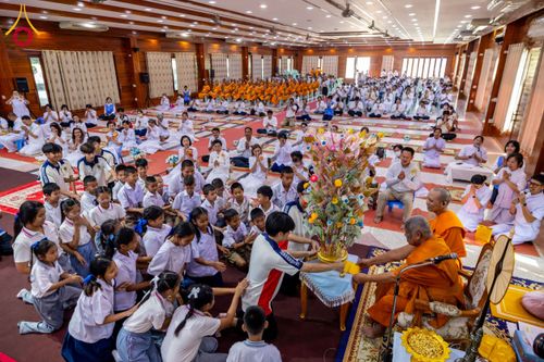 ภาพ No.200113:พิธีทอดผ้าป่าทำนุบำรุงศาสนสถาน ณ วัดบางไผ่นารถ ตำบลบางไทรป่า อำเภอบางเลน จังหวัดนครปฐม ในโครงการธรรมยาตรา กตัญญูบูชา มหาปูชนียาจารย์ พระมงคลเทพมุนี(สด จนฺทสโร) พระผู้ปราบมาร อนุสรณ์สถาน 7 แห่ง ปีที่ 13 วันที่ 22 มกราคม พ.ศ. 2568