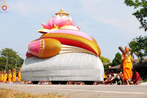 ภาพ No.129092:พระธรรมยาตราเดินธรรมยาตรา ณ ชุมชนรอบศูนย์ปฏิบัติธรรมภาคใต้ อ.บางกล่ำ จ.สงขลา วันที่ 10 มีนาคม พ.ศ. 2567