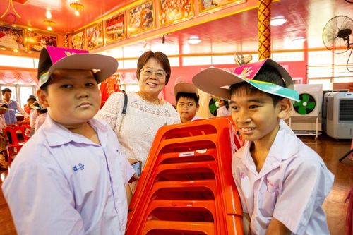 ภาพ No.203604:พิธีทอดผ้าป่าทำนุบำรุงศาสนสถาน ณ วัดตะเคียน ตำบลบางคูเวียง อำเภอบางกรวย จังหวัดนนทบุรี ในโครงการธรรมยาตรา กตัญญูบูชา มหาปูชนียาจารย์ พระมงคลเทพมุนี(สด จนฺทสโร) พระผู้ปราบมาร อนุสรณ์สถาน 7 แห่ง ปีที่ 13 วันที่ 29 มกราคม พ.ศ. 2568