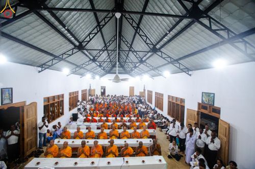 ภาพ No.141136:PhotoStory มหาศรัทธา ธรรมยาตราศรีลังกา EP.6 พิธีจุดวิสาขประทีป 6 วัด ถวายเป็น พุทธบูชา  โครงการสยาม-ลังกา ธรรมยาตรา  ฉลองเทศกาลวิสาขบูชาแห่งชาติ ศรีลังกา  บูชาธรรม 80 ปี หลวงพ่อธัมมชโย วันที่ 16 พฤษภาคม พ.ศ. 2567