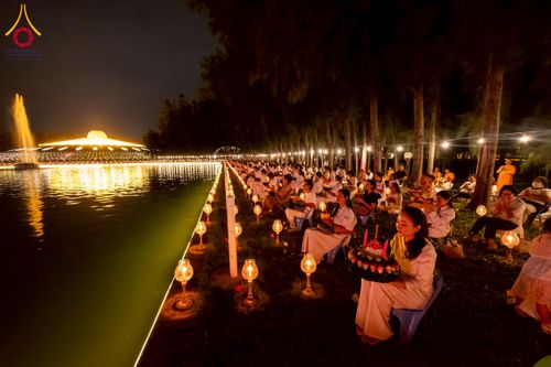 ภาพ No.266387:วันพุธที่ 5 พฤศจิกายน พ.ศ. 2568 (วันพระ ขึ้น 15 ค่ำ เดือน 12) พิธีลอยกระทงธรรม  ณ สระมหาเศรษฐีทะเลบุญ มหาวิหารพระมงคลเทพมุนี วัดพระธรรมกาย จ.ปทุมธานี