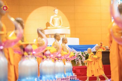 ภาพ No.134516:พิธีทอดผ้าป่าสมทบ มหาสังฆทาน 10,000 วัด ทั่วไทย วันอาทิตย์ต้นเดือนที่ 7 เมษายน พ.ศ.2567 ณ ห้องแก้วสารพัดนึก 1 สภาธรรมกายสากล  วัดพระธรรมกาย จ.ปทุมธานี