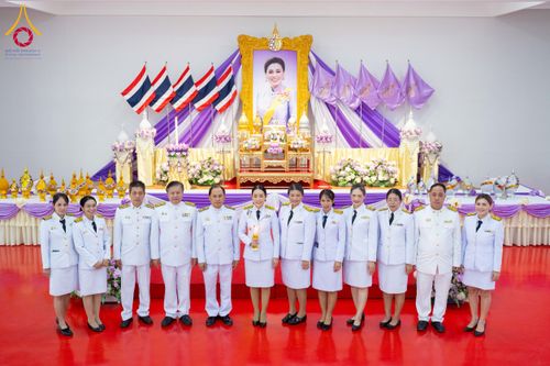 ภาพ No.227296:วันอังคารที่ 3 มิถุนายน พ.ศ. 2568 นายอำเภอคลองหลวง นำพสกนิกรรวมใจภักดิ์ สมเด็จพระนางเจ้าฯ พระบรมราชินี เนื่องในโอกาสวันเฉลิมพระชนมพรรษา ณ อาคารปลูกศรัทธา 2 วัดพระธรรมกาย อ.คลองหลวง จ.ปทุมธานี