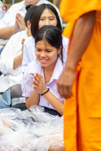 ภาพ No.128410:พิธีอัญเชิญพระบรมสารีริกธาตุ " ใจกลางเมืองนครหาดใหญ่ " เพื่อประดิษฐาน ณ มหารัตนเจดีย์สิริปทุมสวรรค์ (เจดีย์อริยพุทธะ 5 พระองค์) ศูนย์ปฏิบัติธรรมภาคใต้ อ.บางกล่ำ จ.สงขลา  วันที่ 9 มีนาคม พ.ศ.2567 (ชุดที่ 1)