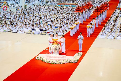 ภาพ No.264633:วันอาทิตย์ที่ 2 พฤศจิกายน พ.ศ. 2568 พิธีทอดกฐินสามัคคี ณ สภาธรรมกายสากล วัดพระธรรมกาย