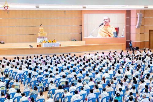 ภาพ No.344432:วันที่ 21-23 สิงหาคม พ.ศ. 2569 สัมมนารวมใจผู้นำบุญ บูชาธรรม 82 ปี หลวงพ่อธัมมชโย รุ่นที่ 1 กฐินสามัคคีทั่วไทย 30,000 วัด โครงการอุปสมบทบูชาธรรมมหาปูชนียาจารย์ 3,000 รูป  ณ ศูนย์ปฏิบัติธรรมเวิล์ดพีช วัลเล่ย์ จ.นครราชสีมา