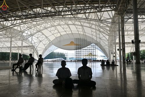 ภาพ No.159288:พิธีบูชาข้าวพระ ในวันอาทิตย์ต้นเดือน วันที่ 6 ตุลาคม พ.ศ. 2567 ณ สภาธรรมกายสากล วัดพระธรรมกาย