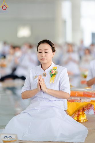 ภาพ No.205796:พิธีสวดพระพุทธมนต์ และถวายภัตตาหารเมนูสวรรค์แด่พระภิกษุ สามเณร วันจันทร์ที่ 3 กุมภาพันธ์ พ.ศ. 2568 ณ หอฉันคุณยายอาจารย์ฯ วัดพระธรรมกาย