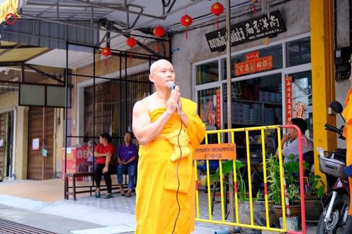 ภาพ No.128751:V.33 รวมพลังเพื่อบางกล่ำ การเตรียมงานของเจ้าหน้าที่หน่วยงานต่างๆ เพื่องานธรรมยาตราอัญเชิญพระบรมสารีริกธาตุ ประดิษฐาน ณ มหารัตนเจดีย์สิริปทุมสวรรค์ (เจดีย์อริยพุทธะ 5 พระองค์) ศูนย์ปฏิบัติธรรมภาคใต้ อ.บางกล่ำ จ.สงขลา ระหว่างวันที่ 9-10 มีนาคม พ.ศ. 2567