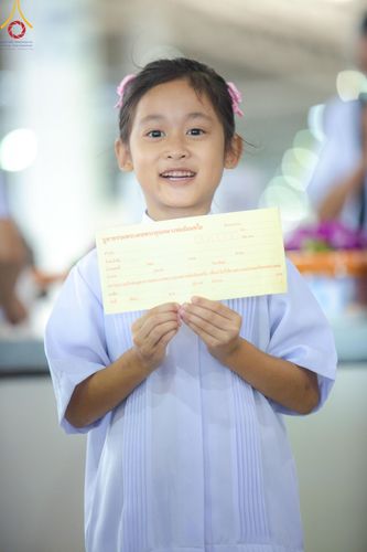 ภาพ No.159043:พิธีตักบาตร ในวันอาทิตย์ต้นเดือน วันที่ 6 ตุลาคม พ.ศ. 2567 ณ สภาธรรมกายสากล วัดพระธรรมกาย