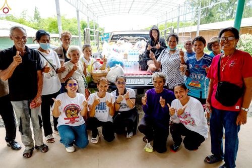 ภาพ No.235512:วันที่ 30-31 กรกฎาคม พ.ศ. 2568 วัดพระธรรมกาย มูลนิธิธรรมกาย ร่วมกับศูนย์ส่งเสริมศีลธรรมจังหวัดสุรินทร์ เปิดศูนย์พักพิงชั่วคราวเพื่อช่วยเหลือประชาชน ผู้อพยพจากเหตุปะทะกันตามแนวชายแดน ไทย-กัมพูชา ตั้งแต่วันที่ 24 กรกฎาคม พ.ศ.2568 เป็นต้นไป