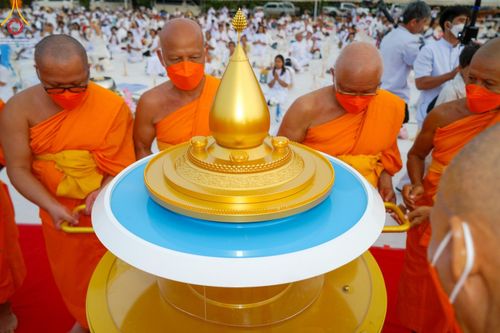 ภาพ No.129459:พิธีประดิษฐานพระบรมสารีริกธาตุ ณ มหารัตนะเจดีย์สิริปทุมสวรรค์ ศูนย์ปฏิบัติธรรมภาคใต้ อ.บางกล่ำ จ.สงขลา วันที่ 10 มีนาคม พ.ศ.2567