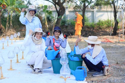 ภาพ No.112566:V.11 สามารถ การเตรียมงาน เก็บงาน การรับบุญของเจ้าหน้าที่หน่วยงานต่างๆ เพื่อโครงการธรรมยาตรา กตัญญูบูชา มหาปูชนียาจารย์ พระมงคลเทพมุนี (สด จนฺทสโร) พระผู้ปราบมาร อนุสรณ์สถาน 7 แห่ง ปีที่ 12 ระหว่างวันที่ 2 - 31 มกราคม พ.ศ.2567