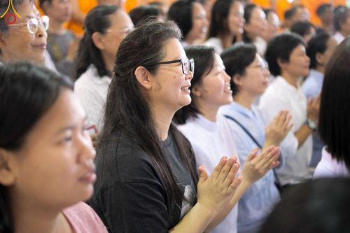 ภาพ No.212371:วันพุธที่ 19 มีนาคม พ.ศ. 2568 การบรรจุไทยธรรมลงกล่องสำเร็จ 43,500 กล่อง เพื่อถวายแด่พระสังฆาธิการ 40,000 กว่าวัดทั่วไทย ในวันคุ้มครองโลก 22 เมษายน พ.ศ. 2568 ณ บ้านแก้วเรือนทองคุณยายฯ วัดพระธรรมกาย