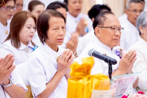 ภาพ No.234714:วันอาทิตย์ที่ 20 กรกฎาคม  พ.ศ.2568 พิธีทอดผ้าป่าภาคพื้นอเมริกา พิธีเจริญพระพุทธมนต์ ฉลองอาคารแก้วธรรมชัยรัตนอนันต์ วัดพระธรรมกายเทนเนสซี ประเทศสหรัฐอเมริกา