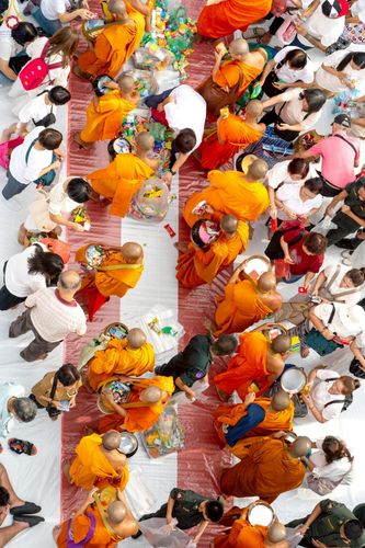ภาพ No.237173:วันอาทิตย์ที่ 10 สิงหาคม พ.ศ. 2568 มหาสังฆทานครั้งยิ่งใหญ่ ตักบาตรพระ 10,000 รูป ถ.นิพัทธ์อุทิศ 3 ใจกลางนครหาดใหญ่ จ.สงขลา (ชุดที่ 2)