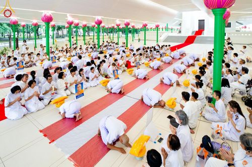 พิธีบรรพชาอุปสมบท ธรรมทายาท โครงการอุปสมบทหมู่บูชาธรรมครบรอบ 107 ปี วันครูผู้ค้นพบวิชชาธรรมกาย ณ โบสถ์พระไตรปิฏก วัดพระธรรมกาย วันเสาร์ที่ 14 กันยายน พ.ศ. 2567