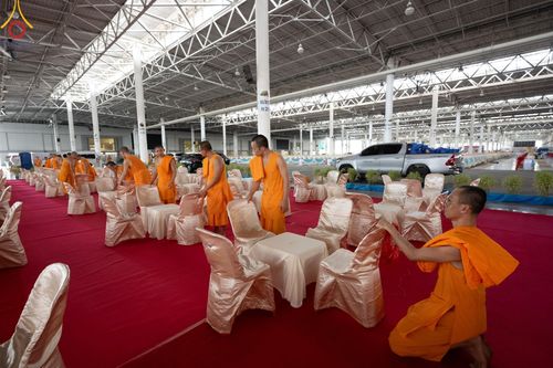 ภาพ No.59754:V.39 ทุ่มสุดใจ ธรรมชัย 80 ปี การเตรียมงาน การปฏิบัติงาน ของเจ้าหน้าที่หน่วยงานต่างๆ เพื่อพิธีฉลองอายุวัฒนมงคล 80 ปี หลวงพ่อธัมมชโย และรับถวายมหาสังฆทาน 10,000 กว่าวัดทั่วประเทศ ในวันคุ้มครองโลก จันทร์ที่ 22 เมษายน พ.ศ. 2567