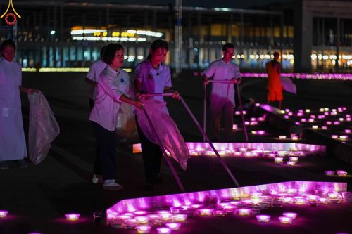 ภาพ No.150696:V.44 เพื่อพ่อ ภาพเตรียมงาน ปฎิบัติงาน ของเจ้าหน้าที่ อาสาสมัคร ทุกสถานะ เพื่อความสำเร็จ ในงานวันธรรมชัย วันอังคารที่ 27 สิงหาคม พ.ศ. 2567