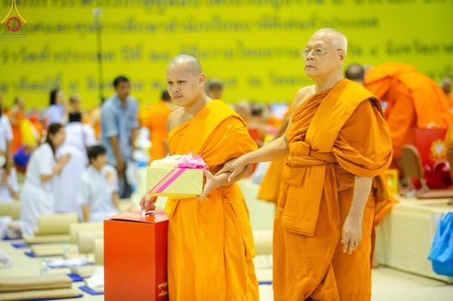 ภาพ No.148094:V.43 ภาพเตรียมงาน ปฎิบัติงาน ของเจ้าหน้าที่ อาสาสมัคร ทุกสถานะ เพื่อความสำเร็จ ในงานวันสมาธิโลก วันอาทิตย์ที่ 4 สิงหาคม พ.ศ.2567