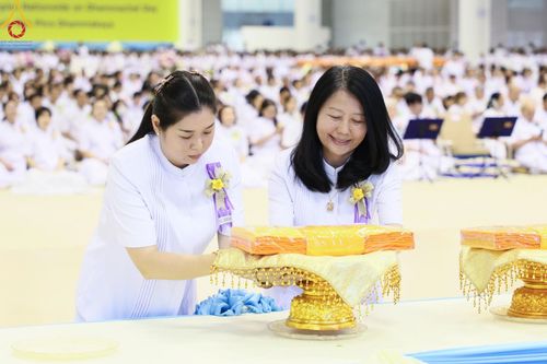 ภาพ No.150210:พิธีทอดผ้าป่าสมทบกฐินวัดพระธรรมกาย และสมทบกฐิน 30,000 วัดทั่วไทย ครั้งที่ 1 เนื่องในวันธรรมชัย 27 สิงหาคม พ.ศ.2567 ณ สภาธรรมกายสากล วัดพระธรรมกาย