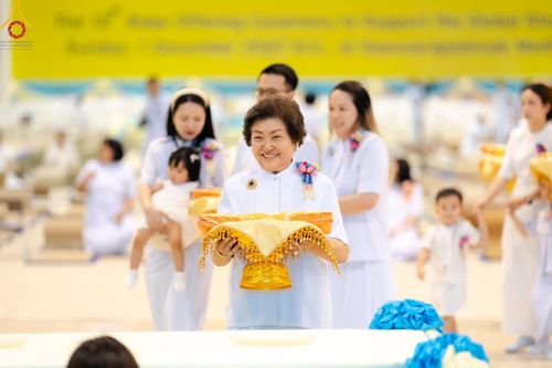 ภาพ No.178083:พิธีทอดผ้าป่าต้นสมบัติจักรพรรดิ ในวันอาทิตย์ที่ 1 ธันวาคม พ.ศ. 2567 ณ สภาธรรมกายสากล วัดพระธรรมกาย