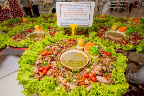 ภาพ No.306383:วันที่ 30 มกราคม พ.ศ. 2569 พิธีถวายภัตตาหารเป็นสังฆทาน แด่พระธรรมยาตรา ณ วัดพระธรรมกาย  จังหวัดปทุมธานี ในโครงการธรรมยาตรา กตัญญูบูชา มหาปูชนียาจารย์ พระมงคลเทพมุนี(สด จนฺทสโร) พระผู้ปราบมาร อนุสรณ์สถาน 7 แห่ง ปีที่ 14