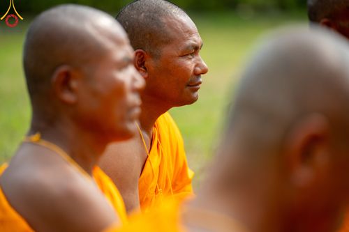 ภาพ No.314655:วันที่ 20 มีนาคม พ.ศ. 2569 พระอาจารย์ แนะนำการปฏิบัติธรรมให้แก่สามเณร  โครงการบรรพชาสามเณร 500 รูป เนปาล ณ วิหารมายาเทวี ประเทศเนปาล