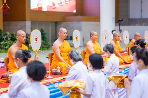 ภาพ No.90669:พิธีบำเพ็ญกุศลสวดพระอภิธรรม อุบาสกถาวร พรหมถาวร (อุบาสกผู้ปั้นพระ) วันอาทิตย์ที่ 15 ตุลาคม พ.ศ. 2566 ณ ห้องแก้วสารพัดนึก 1 สภาธรรมกายสากล วัดพระธรรมกาย จ.ปทุมธานี