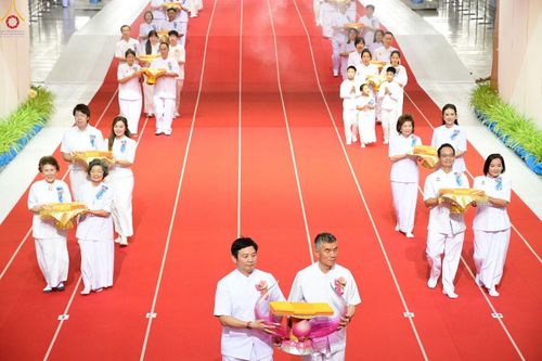 ภาพ No.345631:วันพฤหัสบดีที่ 27 สิงหาคม พ.ศ.2569 พิธีทอดผ้าป่าเพื่อถวายอุปกรณ์สื่อโสตทัศน์ อาคาร 82 ปี หลวงพ่อธัมมชโย พิธีทอดผ้าป่าสมทบกฐินวัดพระธรรมกาย และสมทบกฐิน 30,000 กว่าวัดทั่วไทย ครั้งที่ 1 ประจำปี พุทธศักราช 2569 ณ วัดพระธรรมกาย ปทุมธานี