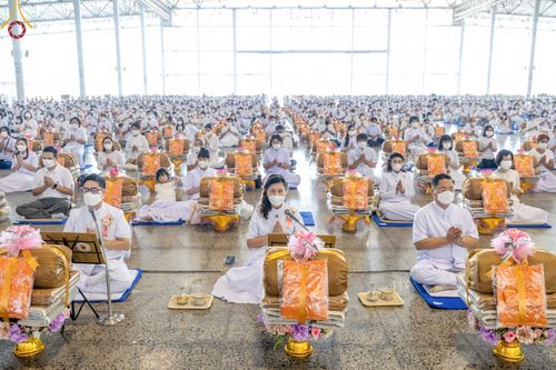 ภาพ No.66455:พิธีถวายอุปกรณ์เครื่องกันหนาว แด่คณะพระภิกษุ สามเณร วัดพระธรรมกาย วันเสาร์ที่ 10 ธันวาคม พ.ศ. 2565 ณ สภาธรรมกายสากล วัดพระธรรมกาย จ.ปทุมธานี