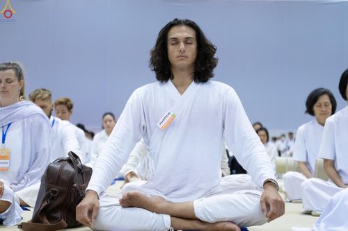 ภาพ No.311774:วันอังคารที่ 3 มีนาคม พ.ศ.2569 ปฏิบัติธรรมภาคสายวันมาฆบูชา พิธีถวายภัตตาหารเป็นสังฆทาน ณ สภาธรรมกายสากล วัดพระธรรมกาย