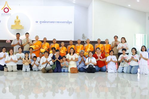 ภาพ No.319686:วันเสาร์ที่ 4 เมษายน พ.ศ.2569 พิธีขอขมา มอบผ้าไตร บรรพชาสามเณร ศูนย์อบรมเยาวชนนครปฐม