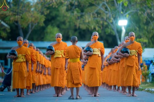 ภาพ No.69857:พิธีถวายภัตตาหารเป็นสังฆทาน แด่คณะพระธรรมยาตราฯ ในโครงการธรรมยาตราฯ ปีที่ 11 ณ อนุสรณ์สถานมหาวิหารพระมงคลเทพมุนี อ.สองพี่น้อง จ.สุพรรณบุรี วันที่ 7 มกราคม พ.ศ. 2566