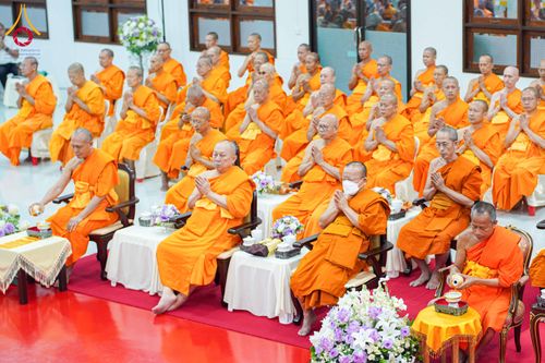 ภาพ No.315866:วันพฤหัสบดีที่ 26 มีนาคม พ.ศ. 2569 พิธีบำเพ็ญกุศล คุณพ่อณรงค์ จินตมากุล  สิริอายุ 99 ปี 11 เดือน โยมบิดา พระครูปลัดรัตนวีรวัฒน์ (รังสฤษดิ์ อิทฺธิจินตโก) ที่ปรึกษาเจ้าคณะจังหวัดปทุมธานี เจ้าอาวาสวัดพระธรรมกาย  ณ ห้องปลูกศรัทธา 2 วัดพระธรรมกาย ปทุมธานี