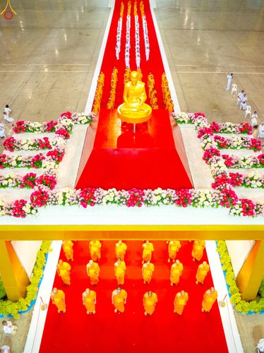 ภาพ No.338966:วันอาทิตย์ที่ 12 กรกฎาคม พ.ศ.2569 พิธีมุทิตาผู้สอบได้เปรียญธรรม ประโยค 1-2 ถึง ป.ธ.9 และ บ.ศ.1-2 ถึง บ.ศ.6 สำนักศาสนศึกษาวัดพระธรรมกาย ประจำปี 2569, พิธีมอบตราตั้งแต่งตั้งอาจารย์ใหญ่ สำนักศาสนศึกษาวัดพระธรรมกาย