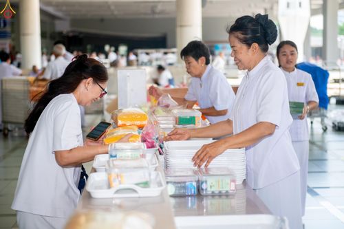 ภาพ No.317627:วันพฤหัสบดีที่ 2 เมษายน พ.ศ.2569 พิธีบุพเปตพลี ครั้งที่ 180 ณ หอฉันคุณยายอาจารย์ฯ วัดพระธรรมกาย