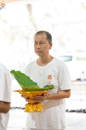 ภาพ No.338242:วันอาทิตย์ที่ 5 กรกฎาคม พศ.2569 พิธีตัดปอยผมธรรมทายาทนานาชาติ IDOP รุ่นที่ 21 จากประเทศจีน มาเลเซีย สิงคโปร์ และไต้หวัน ณ โถงช้าง วัดพระธรรมกาย